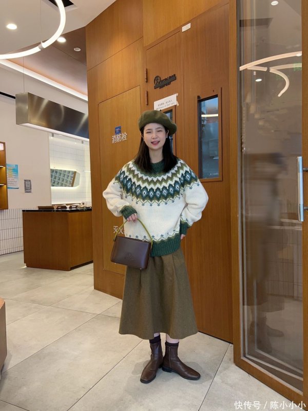 粤友配资 绝了 被路人追着问的费尔岛毛衣｜小个子OOTD